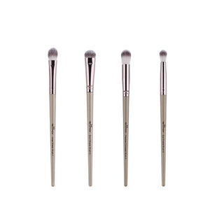 BEAUTY Makeup brush