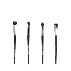 BEAUTY Makeup brush