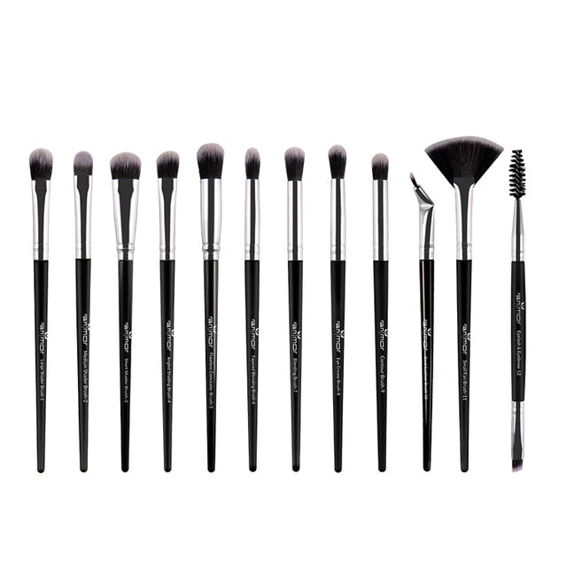 BEAUTY Makeup brush